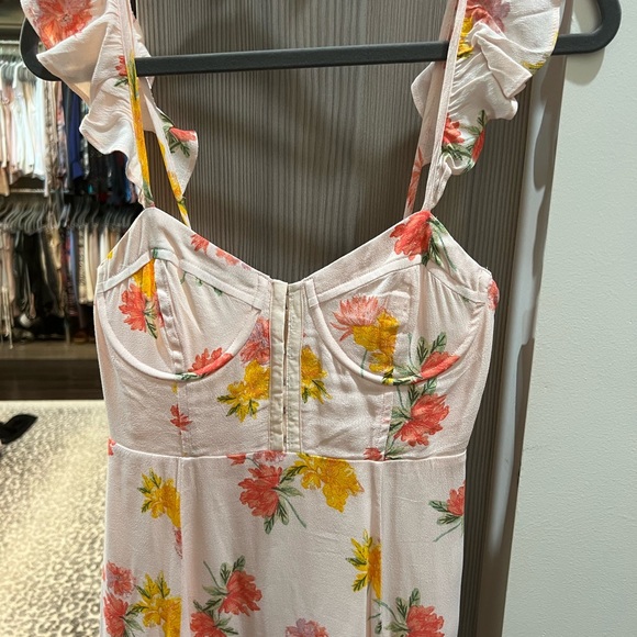 ASTR The Label Small Never Worn Pink Flowered Sundress - Picture 3 of 6
